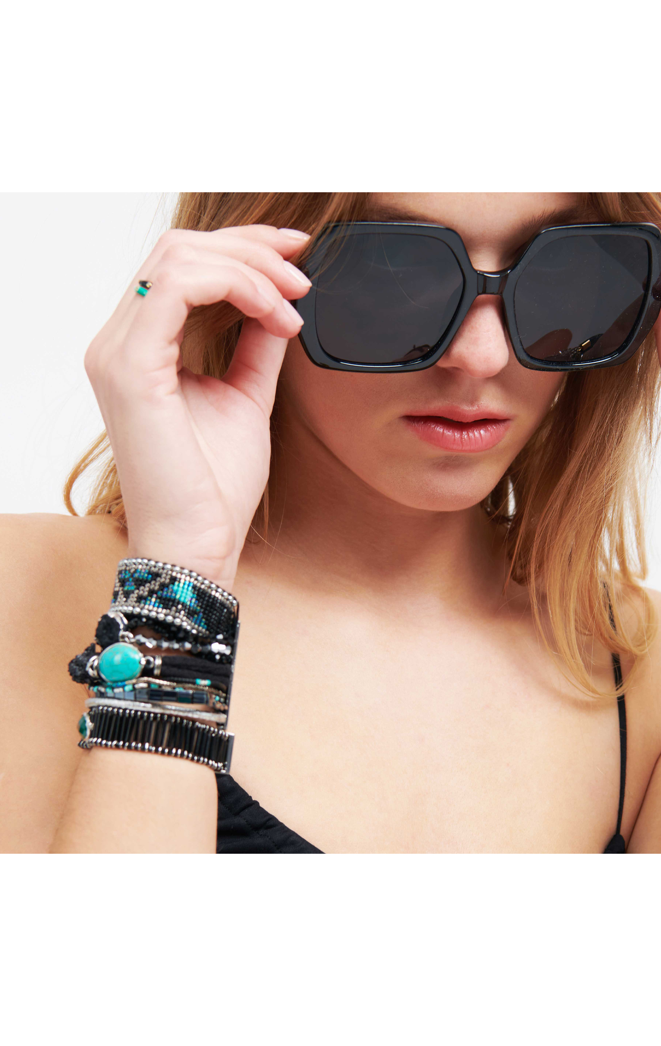 Cuff Carbon Black