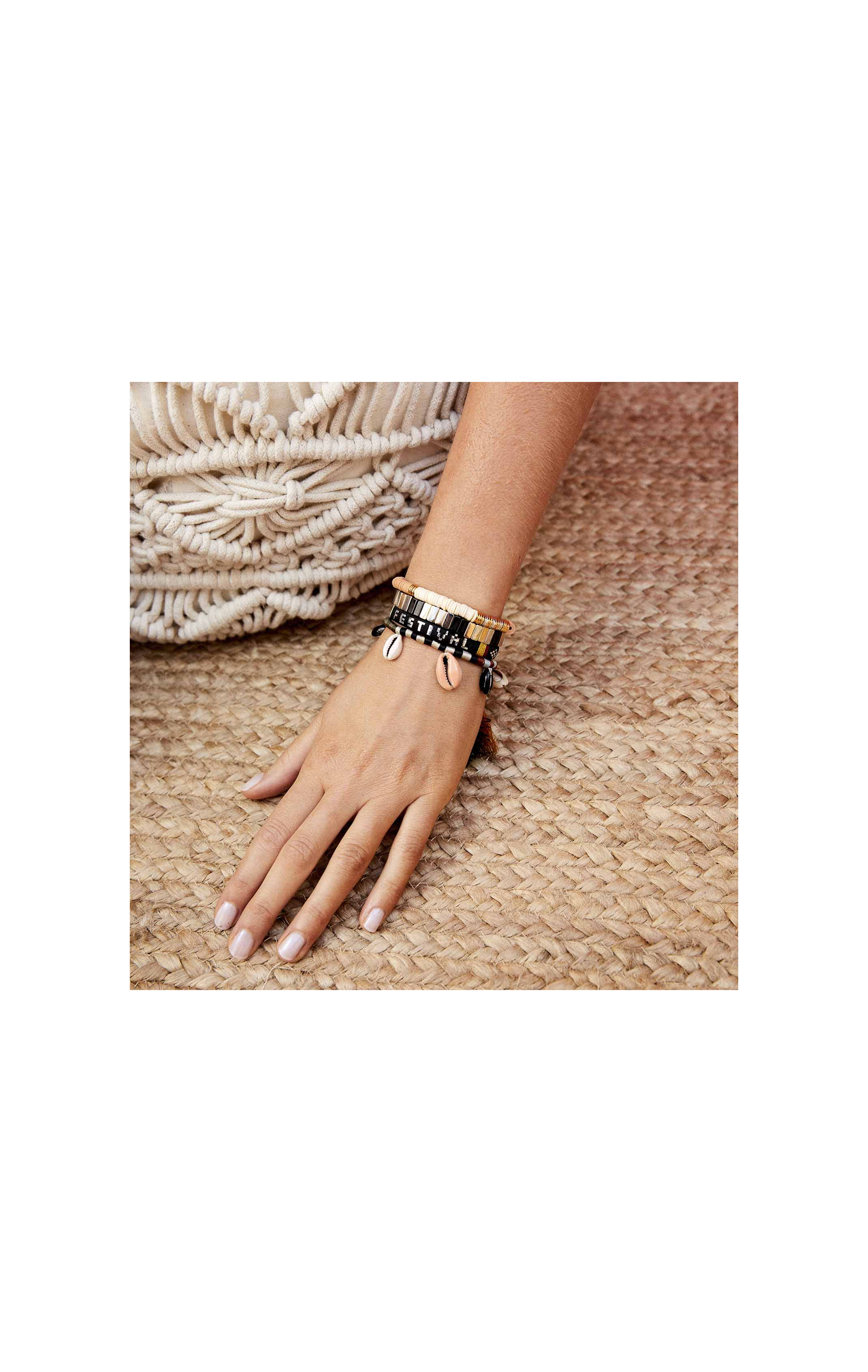 Cuff Entrance Black Black
